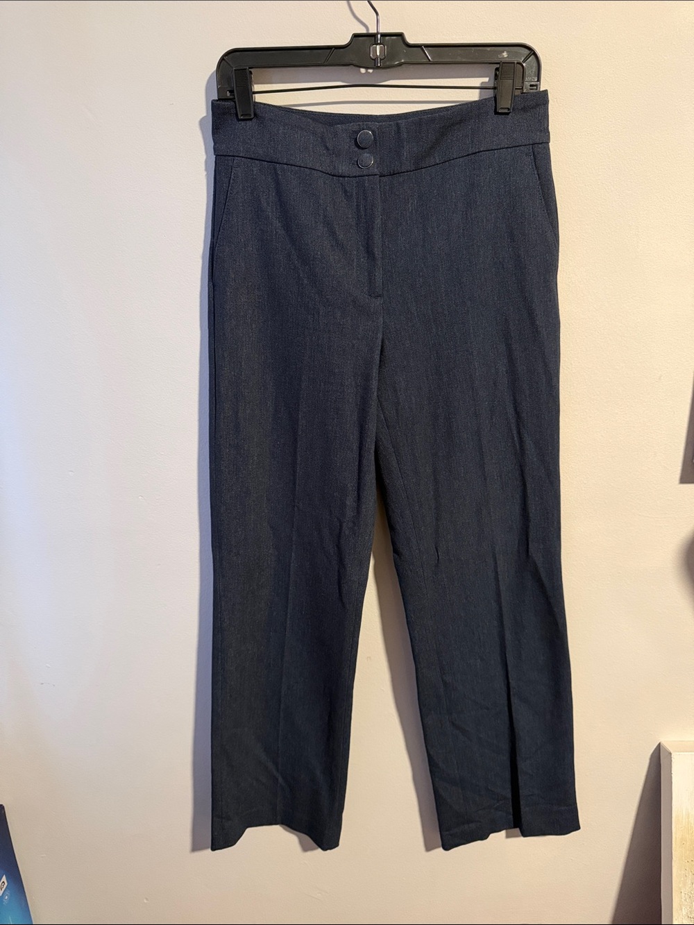 White House black market Classic Women's denim Straight-Leg Pants/trouser size 4
